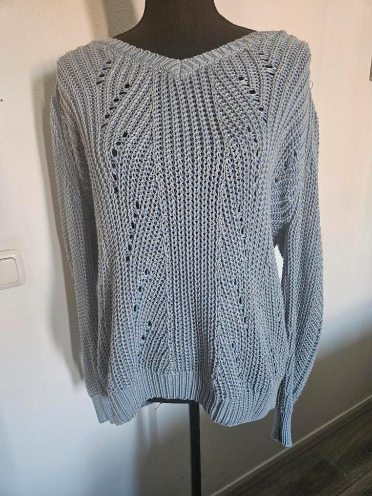 Gebreide blauwe trui Norah, Kleding | Dames, Truien en Vesten, Zo goed als nieuw, Maat 38/40 (M), Blauw, Ophalen of Verzenden