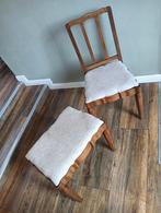 Stoel en voetenbank gregoriaanse stijl, Ophalen, Hout, Gebruikt, Bruin