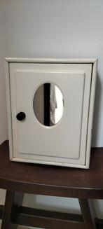 Klein kastje metaal, Antiek en Kunst, Antiek | Meubels | Kasten, Ophalen