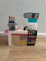 Barbie coffeeshop met accessoires, Verzamelen, Ophalen of Verzenden, Zo goed als nieuw, Poppenhuis