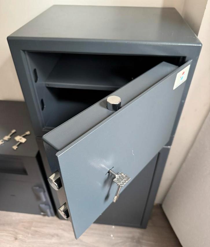 Zeer degelijke Holland Safety kluis brandkast 2 sleutels!, Huis en Inrichting, Brandblussers en Brandkasten, Zo goed als nieuw