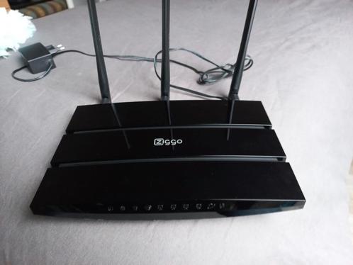 Ziggo wifi punt izgst, Computers en Software, Routers en Modems, Zo goed als nieuw, Ophalen of Verzenden