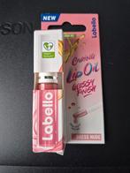 Labello Caring Lip Oil - Dress Nude - Nieuw, Lippen, Nieuw, Ophalen of Verzenden, Make-up
