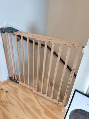 Houten Traphekje - Klemhekje beschikbaar voor biedingen