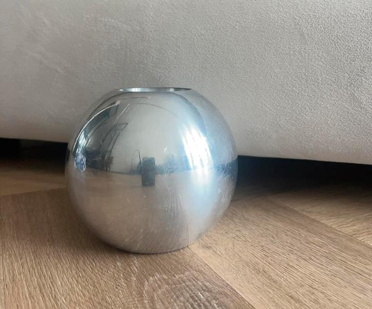 Zilverkleurige waxinelichthouder/kandelaar rond, Huis en Inrichting, Woonaccessoires | Kandelaars en Kaarsen, Gebruikt, Kandelaar