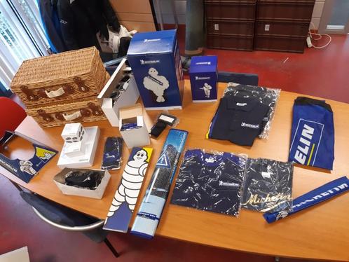 Michelin merchandising picknickmand shirts bekers zonnebril, Verzamelen, Merken en Reclamevoorwerpen, Nieuw, Gebruiksvoorwerp