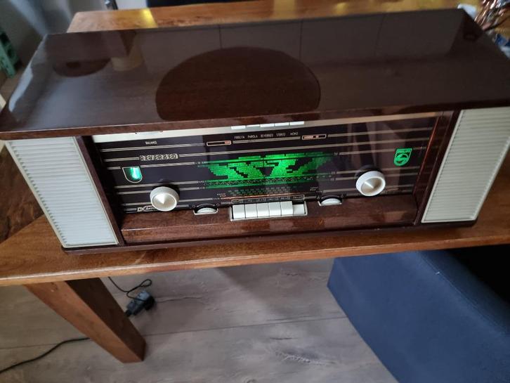 prachtige Philips B7X14A    optie Bluetooth, Antiek en Kunst, Antiek | Tv's en Audio, Ophalen of Verzenden