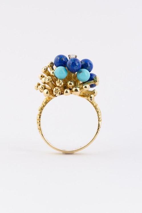 GOUDEN RING MET LAPIS LAZULI, TURKOOIS EN BRILJANTEN., Sieraden, Tassen en Uiterlijk, Ringen, Zo goed als nieuw, Dame of Heer