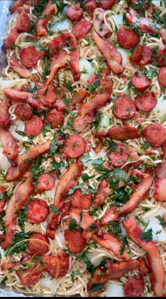 SURINAAMSE CATERING TILBURG va 8,50 portie, Diversen, Levensmiddelen, Ophalen of Verzenden