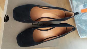 Black heels beschikbaar voor biedingen