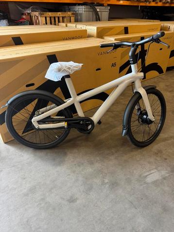 VANMOOF A5  beschikbaar voor biedingen