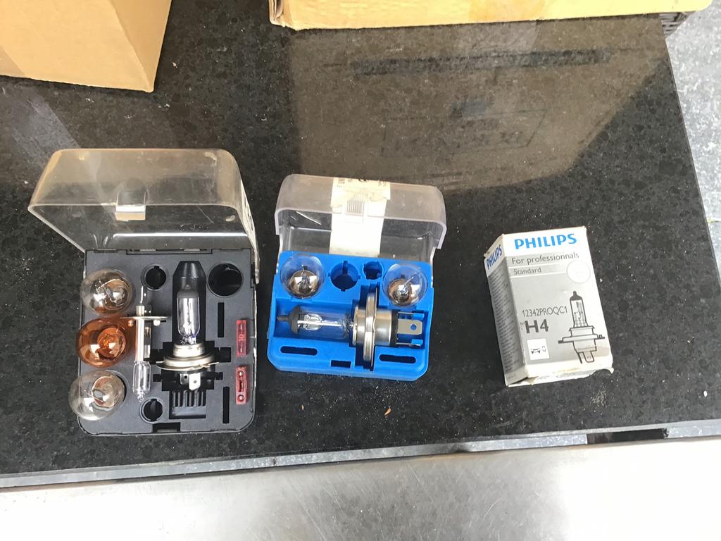 Lampenset auto, Ophalen of Verzenden, Zo goed als nieuw