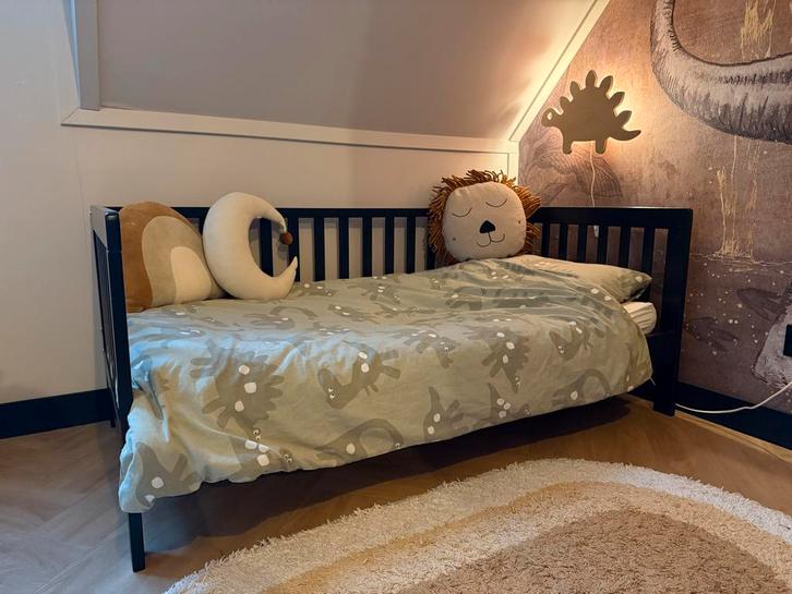 Petite Amelie Plume Bed 140x70 Zwart, Kinderen en Baby's, Kinderkamer | Bedden, Zo goed als nieuw, 140 tot 160 cm, 70 tot 85 cm