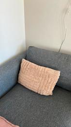 Rechthoekig kussen karwei beige / zand, Huis en Inrichting, Woonaccessoires | Kussens, Ophalen of Verzenden, Zo goed als nieuw