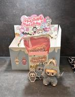 Labubu Exciting Macaron Sesame Bean - Nieuwstaat!, Ophalen of Verzenden, Nieuw, Overige typen