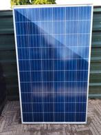 6 panelen met omvormer en montagemateriaal staaldak, Doe-het-zelf en Verbouw, Elektra en Kabels, Ophalen, Zo goed als nieuw, Overige typen
