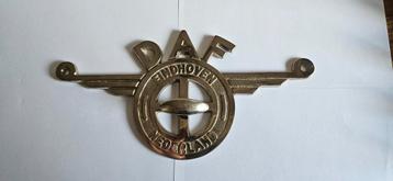 Daf embleem beschikbaar voor biedingen