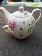 Van JBS, oude theepot met kop eronder., Huis en Inrichting, Keuken | Servies, Overige typen, Ophalen of Verzenden, Zo goed als nieuw