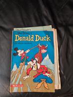 Donald Ducks uit 1965, Boeken, Gelezen, Walt Disney, Ophalen of Verzenden, Meerdere stripboeken