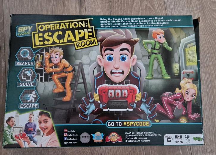 Escape Room Spel - Spy Code Operation Escape Room, Hobby en Vrije tijd, Gezelschapsspellen | Overige, Zo goed als nieuw, Drie of vier spelers