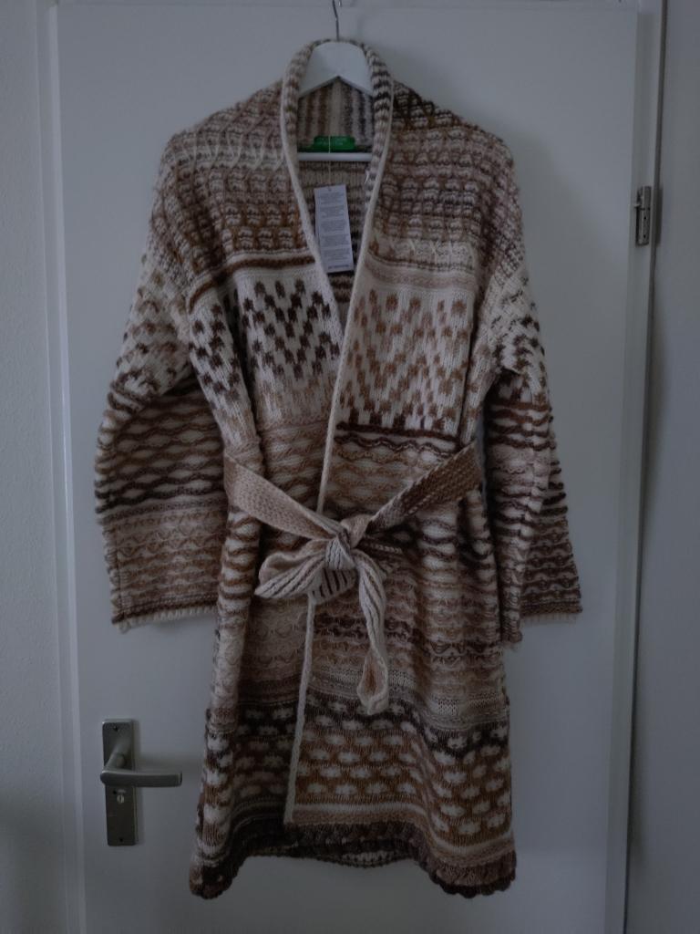 Te koop nieuw Benetton jasvest bruin/beige XS, valt ruim, Bruin, Benetton, Nieuw, Ophalen of Verzenden