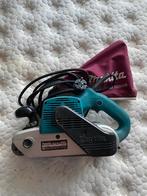 Makita bandschuurmachine, Doe-het-zelf en Verbouw, Ophalen of Verzenden, Zo goed als nieuw, 600 tot 1200 watt, Bandschuurmachine