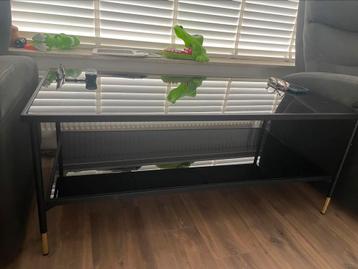 Glass Coffee table beschikbaar voor biedingen