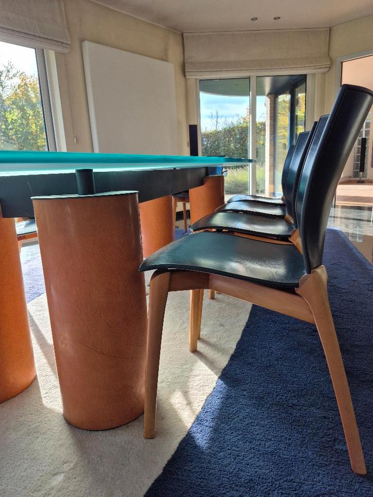 10x Cassina Cos stoelen kersenhout & leder – Josep Llusca, Huis en Inrichting, Stoelen, Gebruikt, Vijf, Zes of meer stoelen, Hout