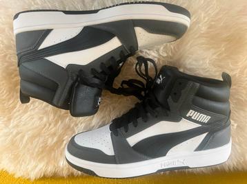 45 - PUMA Rebound v6 Unisex Sneakers (NEW) beschikbaar voor biedingen