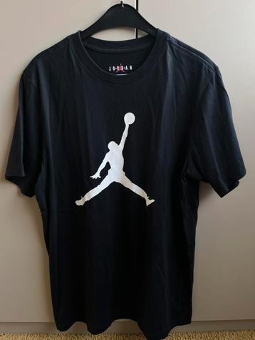 Jordan T-shirt. Maat M. beschikbaar voor biedingen