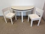 kindertafel halfrond met 2 stoeltjes, Kinderen en Baby's, Kinderkamer | Overige Meubels, Ophalen, Gebruikt, Tafel