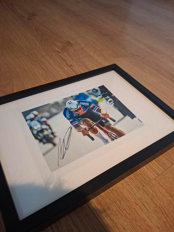 Gesigneerde foto Mathieu van der Poel  beschikbaar voor biedingen