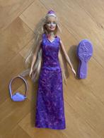 Mattel barbie pop paars jurk prinses kroon kam en tas!, Ophalen of Verzenden, Zo goed als nieuw, Barbie