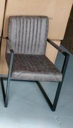 4x Bruine Eetkamerstoelen met Armleuning, Huis en Inrichting, Stoelen, Ophalen, Gebruikt, Bruin, Metaal