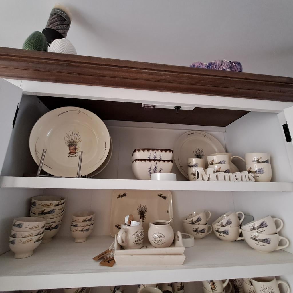 Servies Yet lavendel, Ophalen, Gebruikt, Bord(en), Overige stijlen