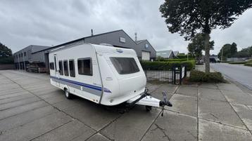 Hobby De luxe Easy 520 TMF MOVER 4 PERSOONS beschikbaar voor biedingen