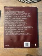 Besty Beauty Level #1 - Basisboek Schoonheidsspecialist, Ophalen of Verzenden, Gelezen