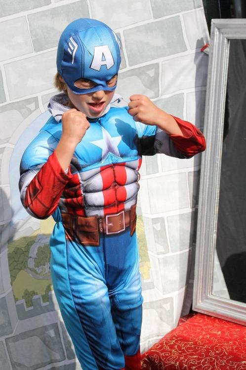 superhelden verkleedkist te huur voor acht kinderen €60, Kinderen en Baby's, Carnavalskleding en Verkleedspullen, Zo goed als nieuw