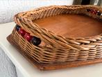 Retro-vintage dienblad/  hout/riet/kralen, Ophalen of Verzenden, Gebruikt, Ovaal, Hout