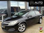 Opel Astra GTC 1.4 Cosmo 90PK | NL AUTO | Airco | Trekhaak |, Auto's, Voorwielaandrijving, Stof, Gebruikt, Zwart