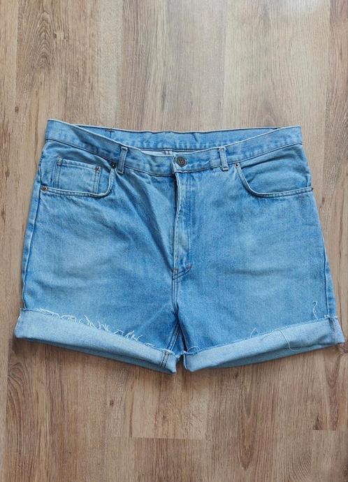 Vintage 80s/90s Levis baggy denim shorts, Kleding | Dames, Spijkerbroeken en Jeans, Gedragen, Overige jeansmaten, Blauw, Ophalen of Verzenden