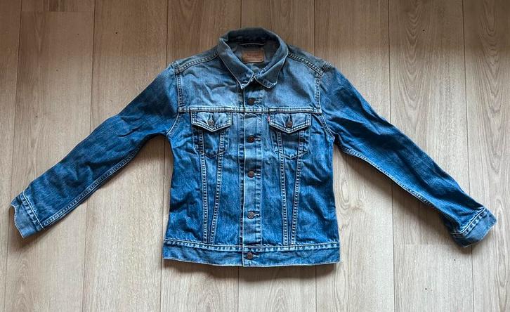 Spijkerjas Levi’s, maat m, Kleding | Dames, Jassen | Zomer, Gedragen, Maat 38/40 (M), Blauw, Ophalen of Verzenden