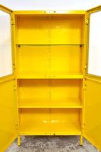 Vintage apothekerskast medicijnkast vitrinekast 4-deurs, Huis en Inrichting, Kasten | Vitrinekasten, Gebruikt, Glas, 150 tot 200 cm