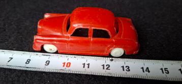 Vintage Rood Speelgoed Autootje beschikbaar voor biedingen