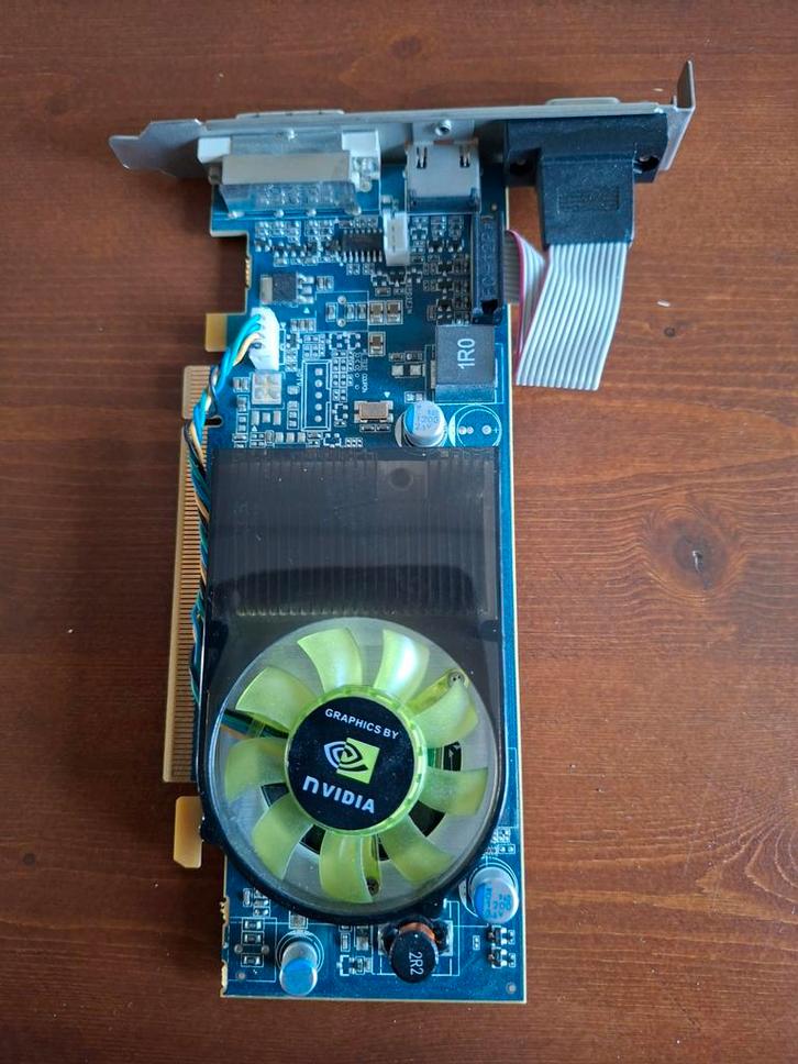 Nvidia GT120 1GB DDR2 Grafische Kaart, Computers en Software, Videokaarten, Gebruikt, Nvidia, PCI-Express 1.0, GDDR2, DVI, VGA