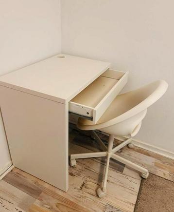 IKEA Micke bureau + Loberget/Sibben stoel beschikbaar voor biedingen