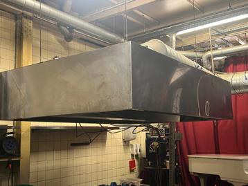 Grote Afzuigkap Horeca - 250x180x54cm beschikbaar voor biedingen