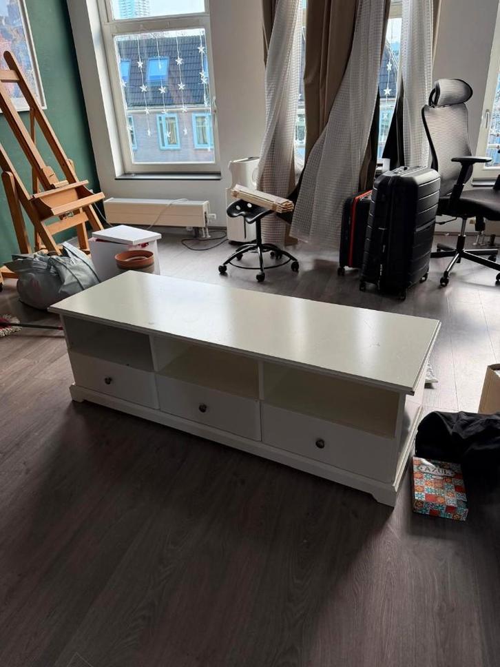 Gratis witte opbergkast (Rotterdam Centrum), Huis en Inrichting, Kasten | Lockerkasten, Gebruikt, Ophalen