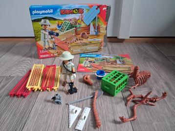 Playmobil Dino's onderzoeker set 70605 met doos beschikbaar voor biedingen