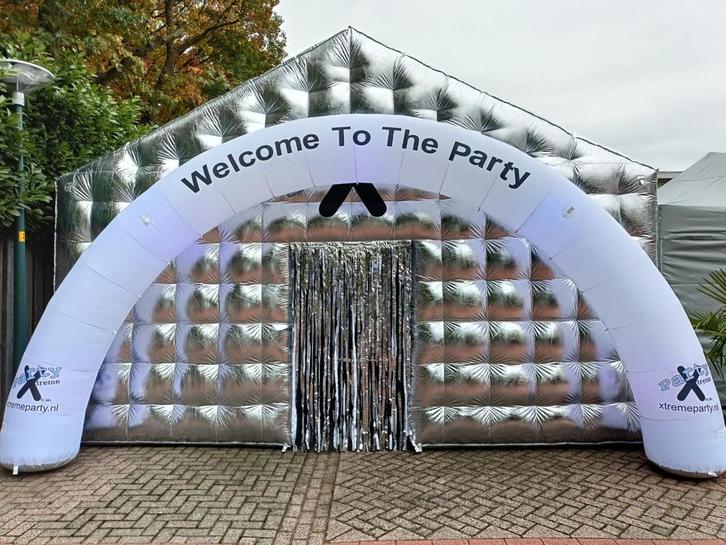 Opblaasbare feesttenten te huur, Hobby en Vrije tijd, Feestartikelen | Verhuur, Verjaardag, Ophalen